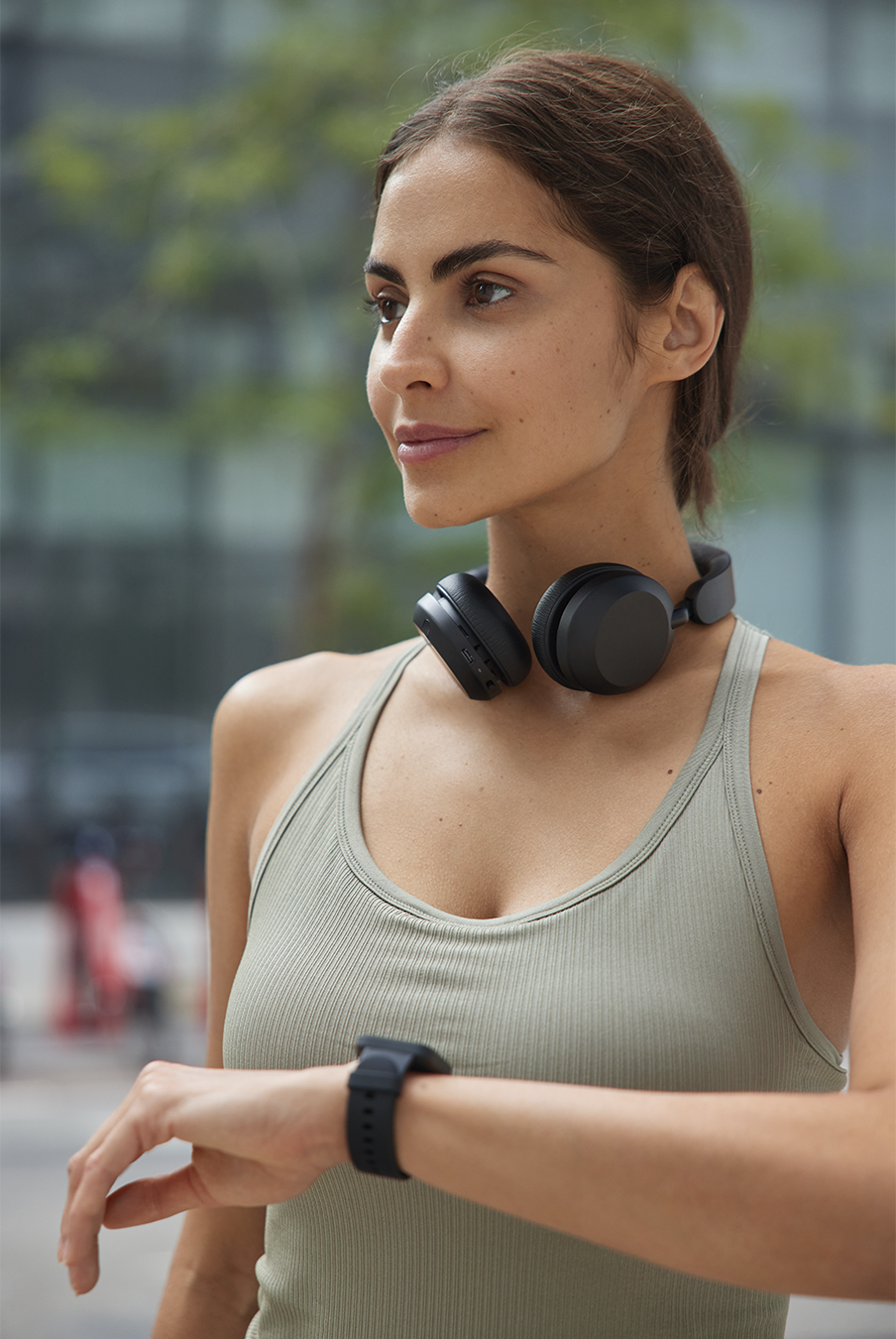 LAXASFIT 2024 Smartwatch with Bluetooth Call & Health Monitoring